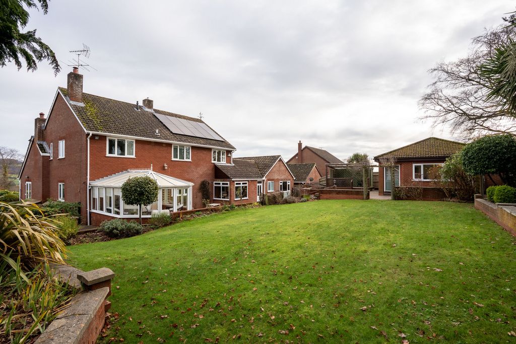 Additional image 2 of 6 bed detached house for saleJenks Orchard New Road Bromyard, Herefordshire HR7
