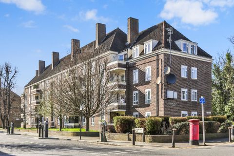Connaught Road, Churchill Court Connaught Road N4