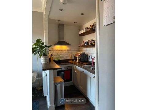 Edina Place, Edinburgh EH7
