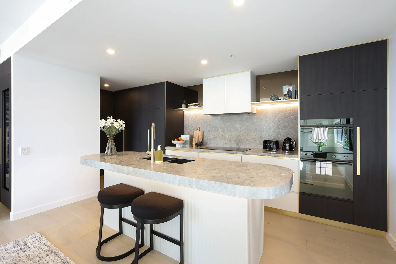 Additional image 2 of 603/122 Surf Parade, Broadbeach QLD 4218