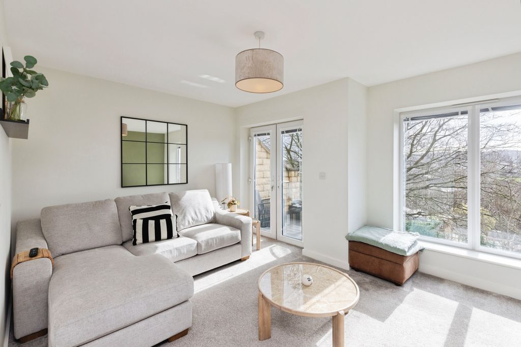 Additional image 10 of 4 bed terraced house for saleSunnybank Road, Brighouse HD6