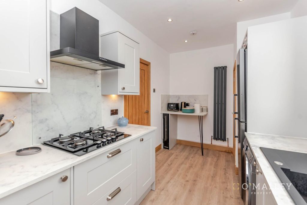 Additional image 5 of 2 bed flat for saleHill Street, Tillicoultry FK13