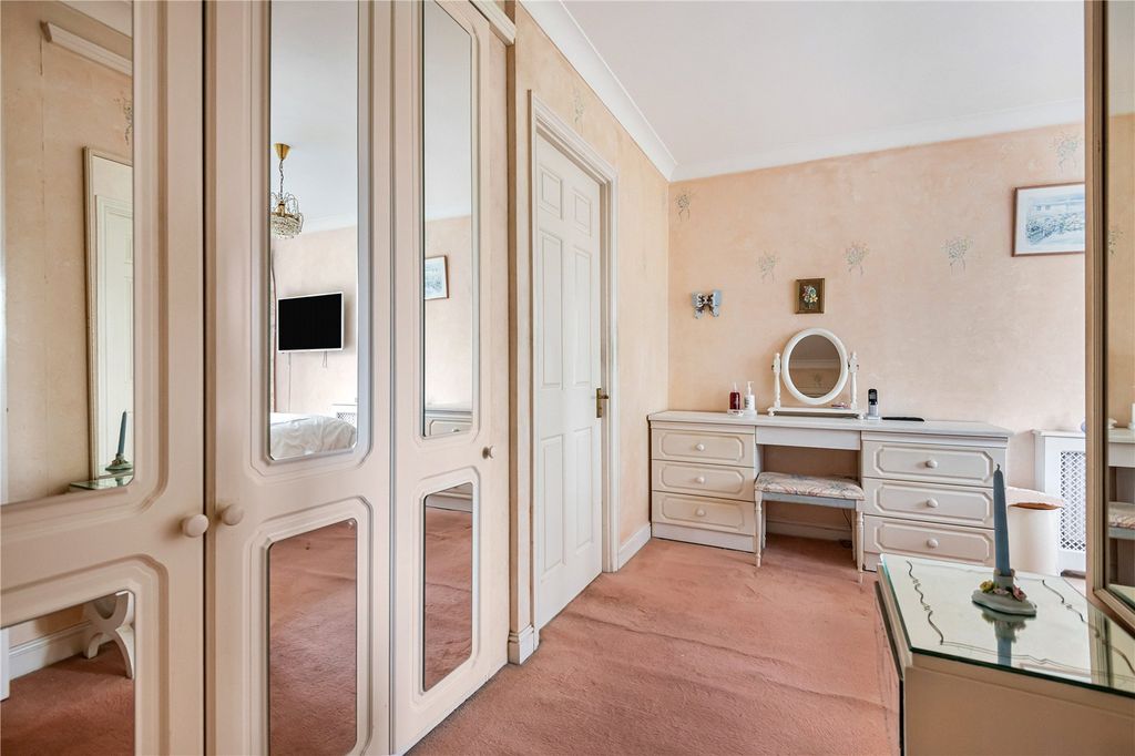 Additional image 14 of 3 bed flat for saleAllum Lane, Elstree, Borehamwood, Hertfordshire WD6