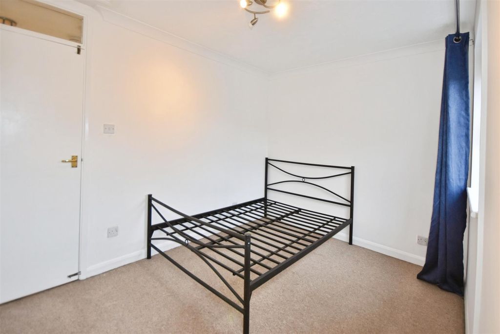 Additional image 9 of 1 bed terraced house for saleManor Vale, Brentford TW8