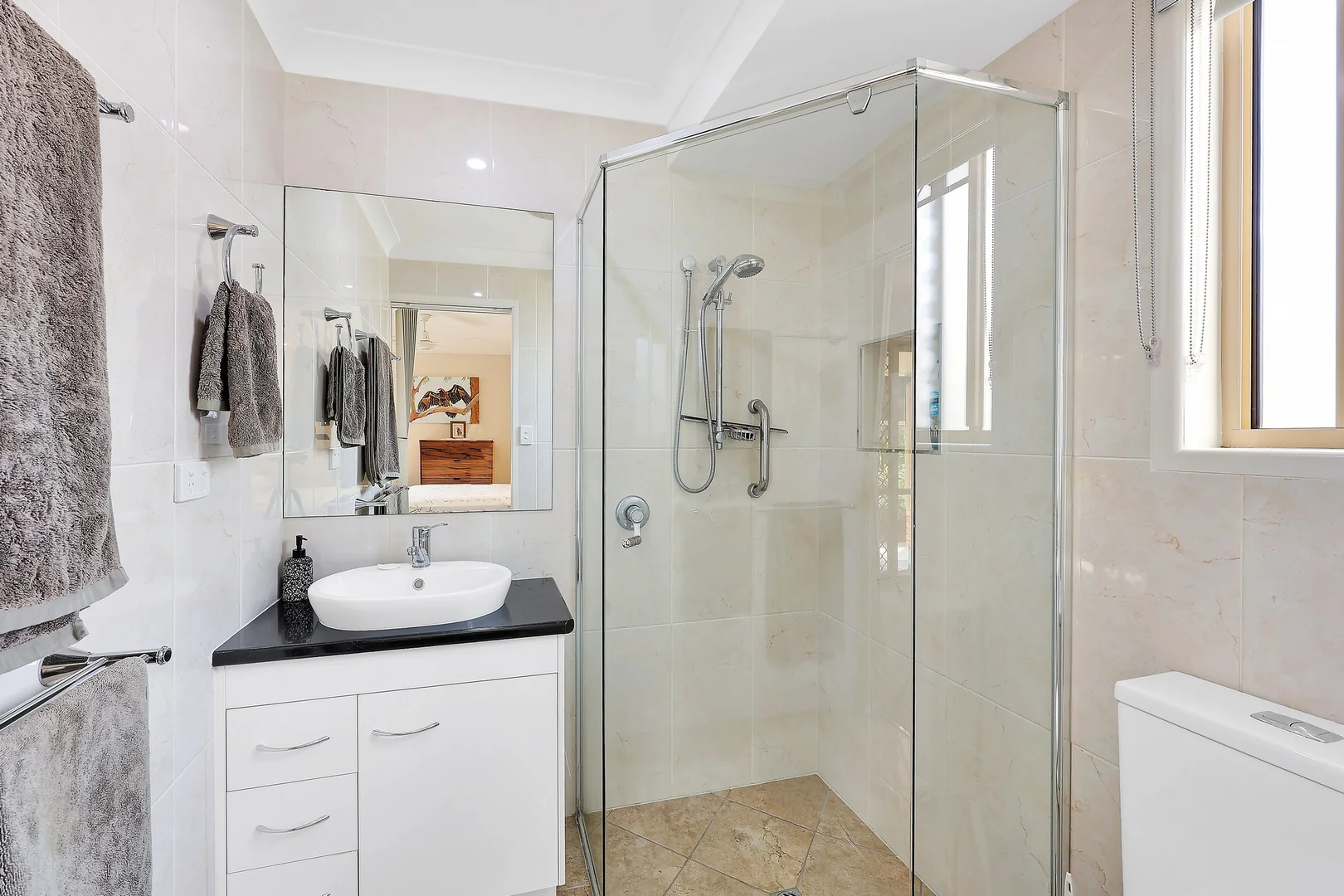 Additional image 20 of 9 Saint Lucia Crescent, Avoca QLD 4670