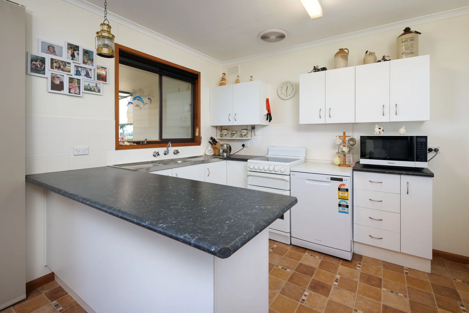 139 Rapseys Road, Bonegilla VIC 3691 photo 5