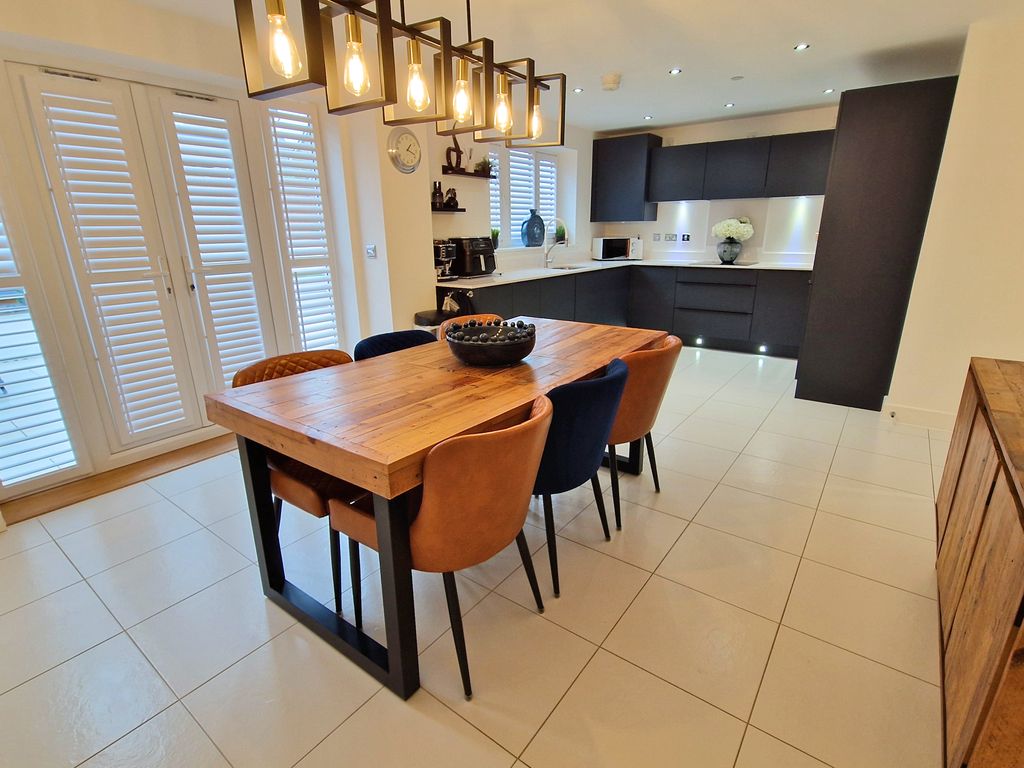 Additional image 6 of 4 bed detached house for saleLlys Penfro, Newton, Porthcawl CF36