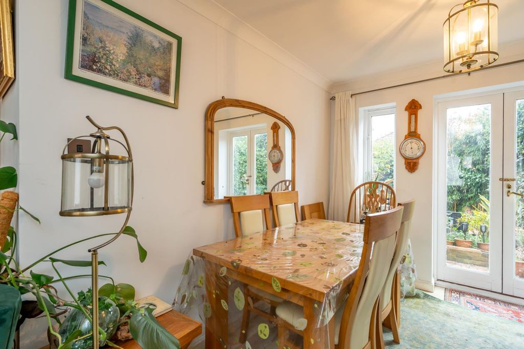 Additional image 3 of 4 bed detached house for saleWellington Road, Bognor Regis PO21