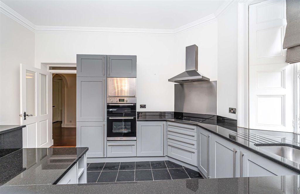 Additional image 10 of 2 bed flat for sale3 Inzievar House, Dunfermline KY12
