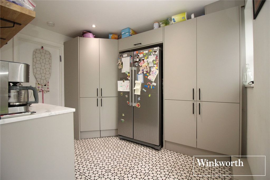 Additional image 7 of 3 bed detached house for saleThe Campions, Borehamwood WD6