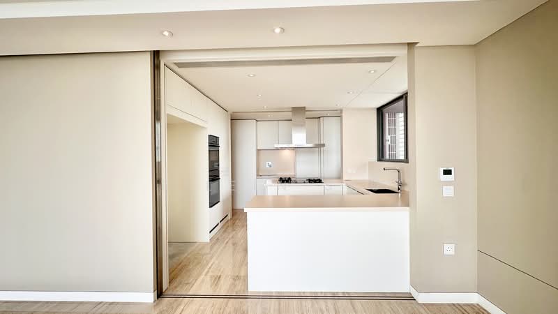 7 Ardmore Park photo 3