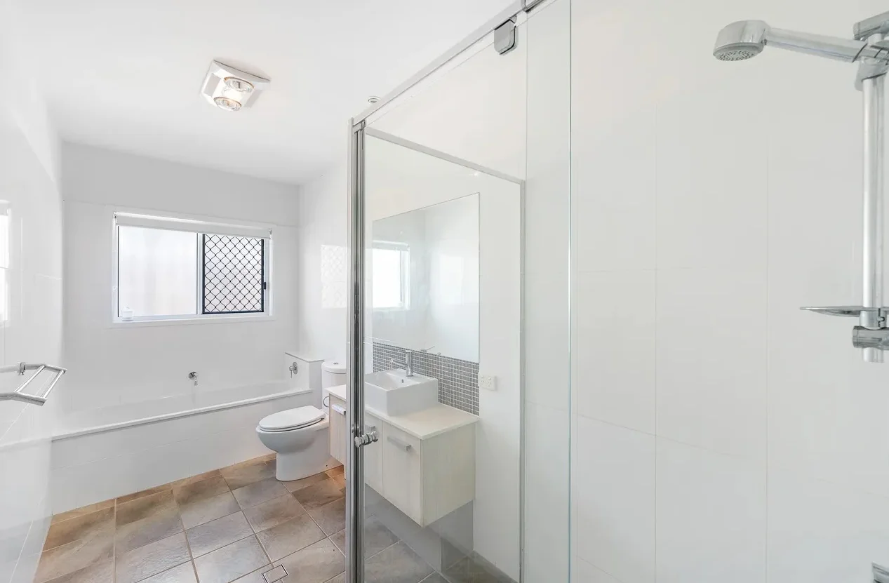 Additional image 6 of 3 Isla Court, New Auckland QLD 4680