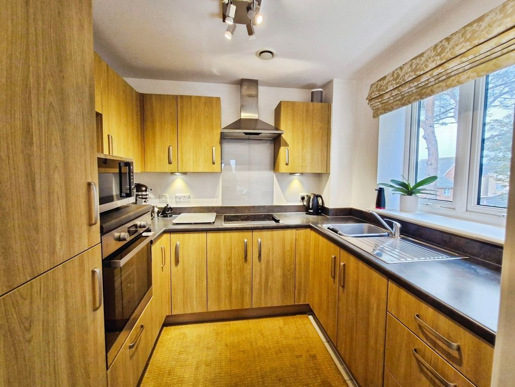 Additional image 3 of 2 bed flat for saleMartongate, Bridlington YO16