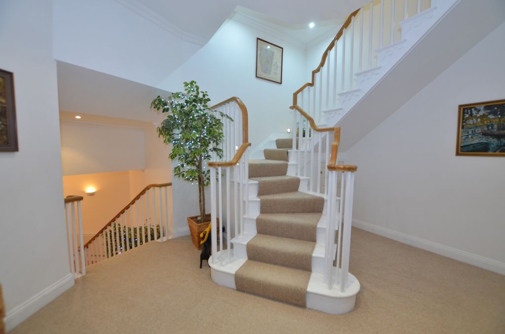 Additional image 2 of 5 bed terraced house for sale32 Tremayne House Park Drive, Bodmin PL31