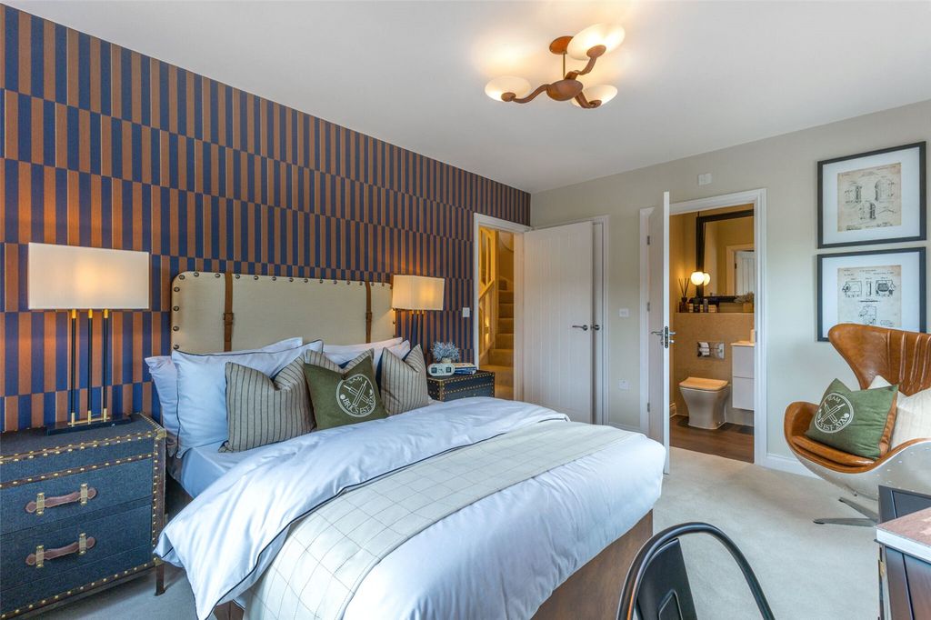 Additional image 13 of 4 bed detached house for saleBolley Avenue, The Green, Bordon GU35