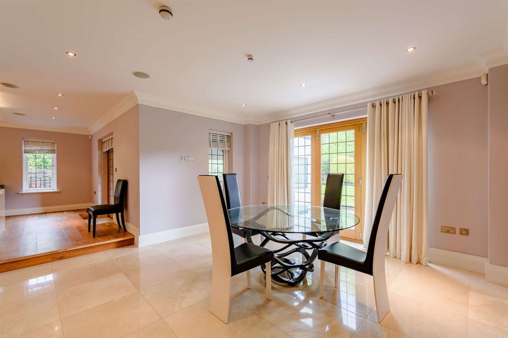 Additional image 18 of 5 bed detached house for salePark Lane, Hale WA15