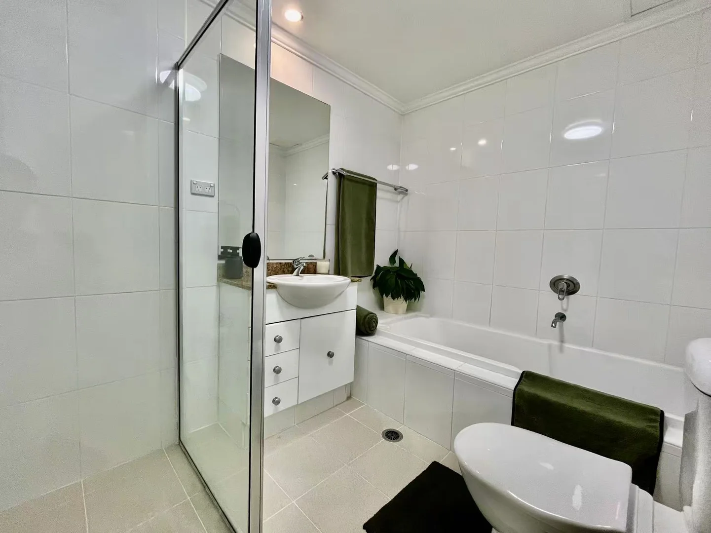 Additional image 4 of 270/298-304 Sussex Street, Sydney NSW 2000