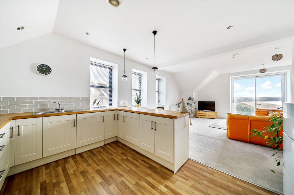 2 bed flat for saleSunnyside Road, Woolacombe, Devon EX34 photo 2