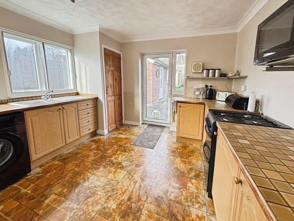 Additional image 3 of 2 bed detached bungalow for saleCrown Street, Brandon IP27