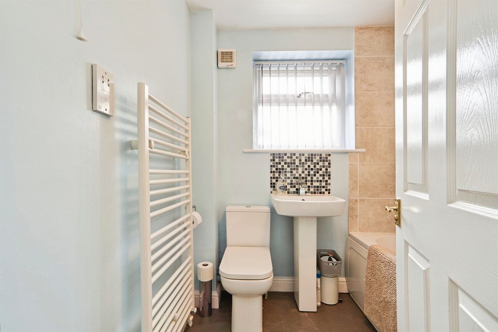 Additional image 14 of 4 bed detached house for saleMount Pleasant, Bramley, Leeds LS13