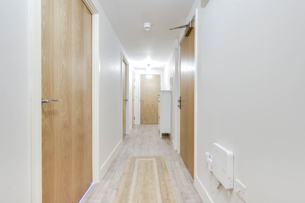 Additional image 11 of 2 bed flat for saleWaterside View, Harrogate Road, Bradford, West Yorkshire BD10
