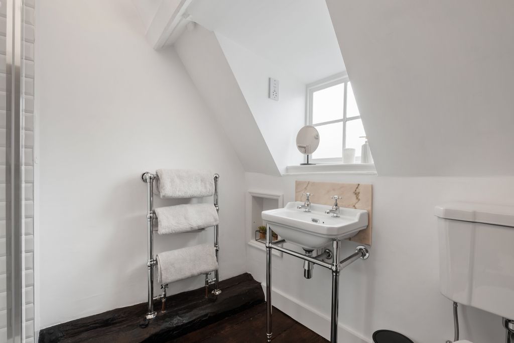 Additional image 10 of 2 bed flat for saleRayne Road, Braintree CM7