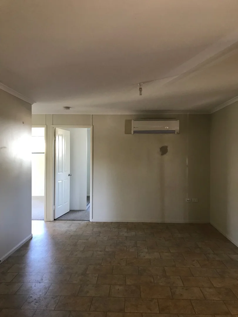 Additional image 7 of 1/212 Borilla Street, Emerald QLD 4720