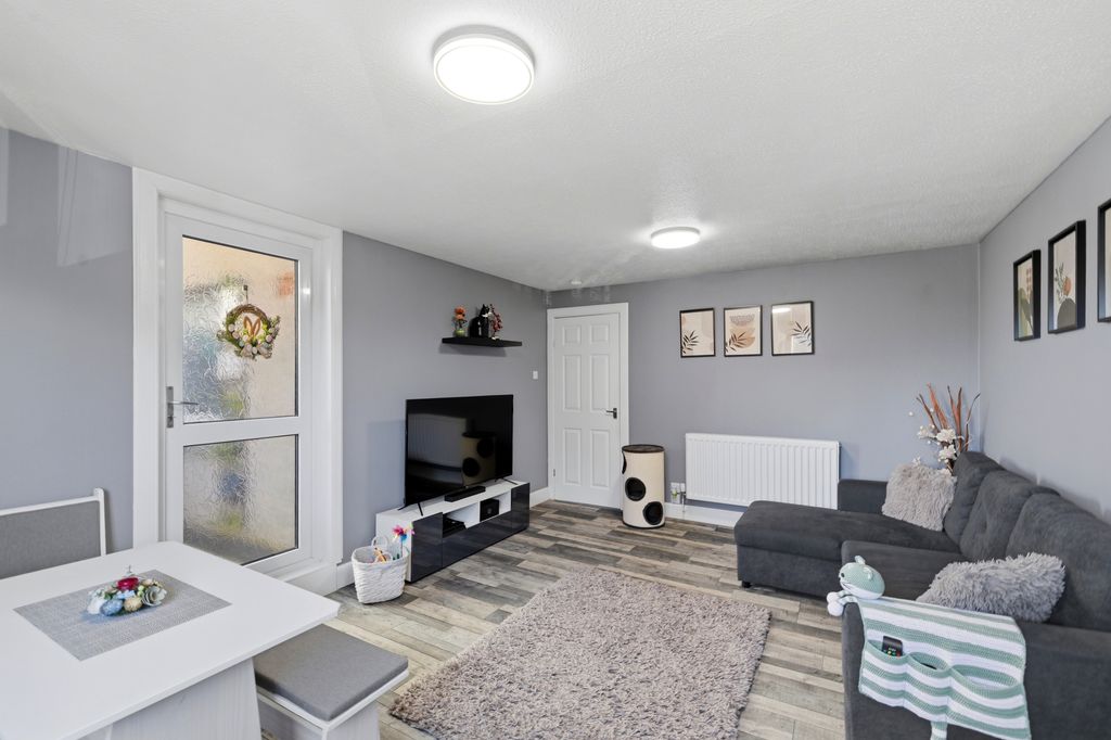 Additional image 5 of 2 bed flat for sale8 Croft Court, Blairgowrie PH10