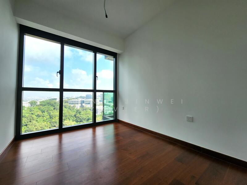 51 Normanton Park photo 2