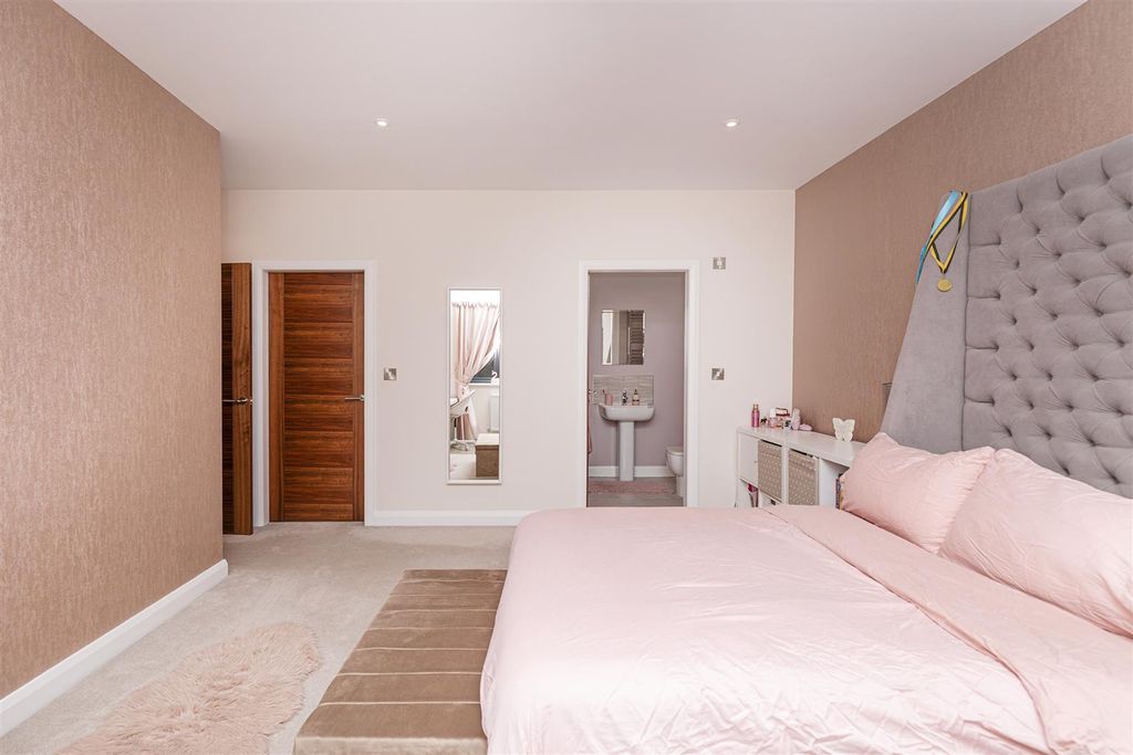 Additional image 27 of 5 bed detached house for saleThe Beeches, Birkenshaw, Bradford BD11