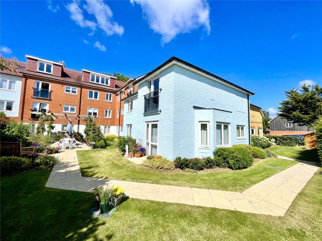 Additional image 11 of 2 bed flat for saleNorth Close, Lymington, Hampshire SO41