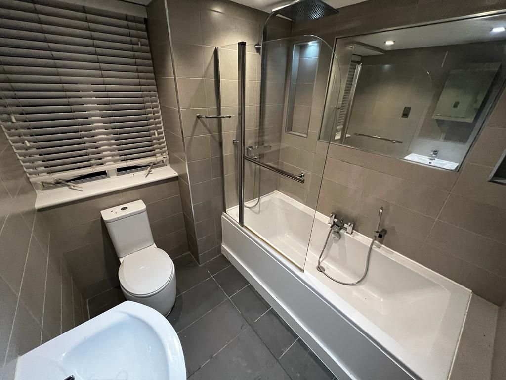 Additional image 10 of 2 bed flat for saleBaston Road, Hayes BR2