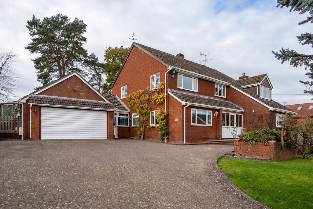 Additional image 3 of 6 bed detached house for saleJenks Orchard New Road Bromyard, Herefordshire HR7