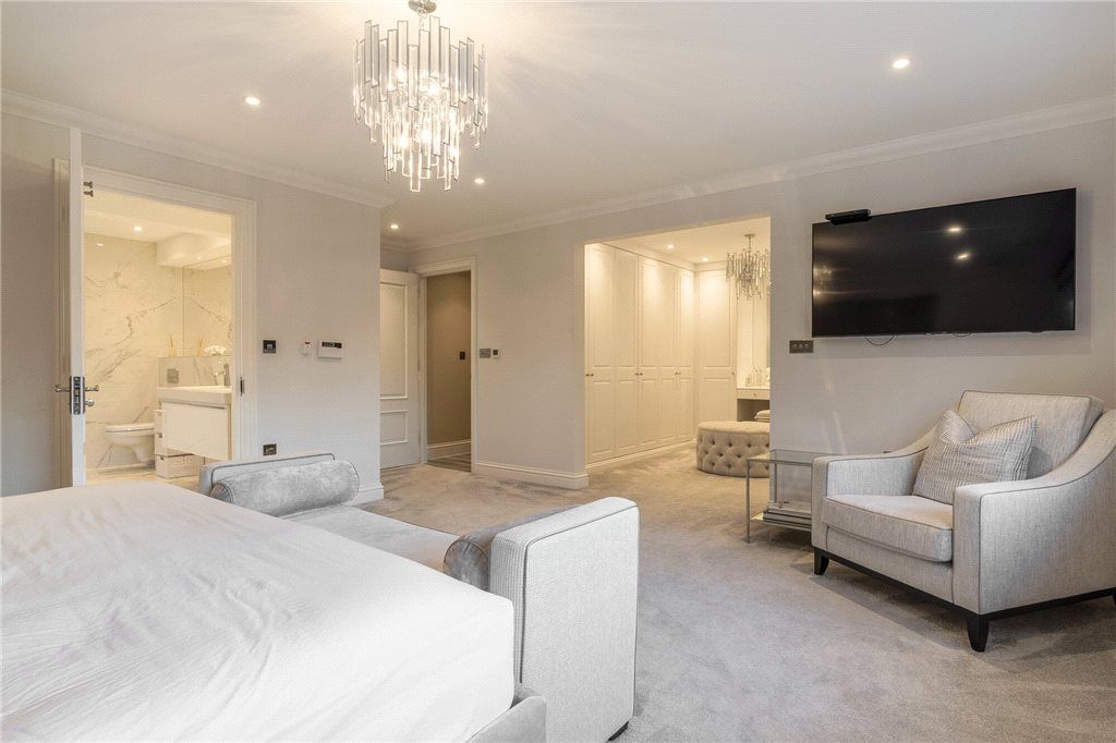 Additional image 15 of 6 bed detached house for salePlaistow Lane, Bromley BR1