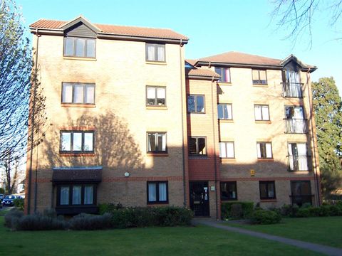 Adams Close, Surbiton KT5
