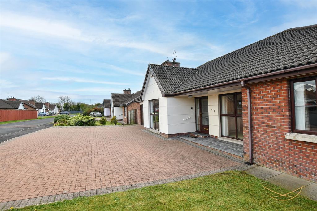 Additional image 5 of 4 bed detached bungalow for saleMeadow Lands, Antrim BT41