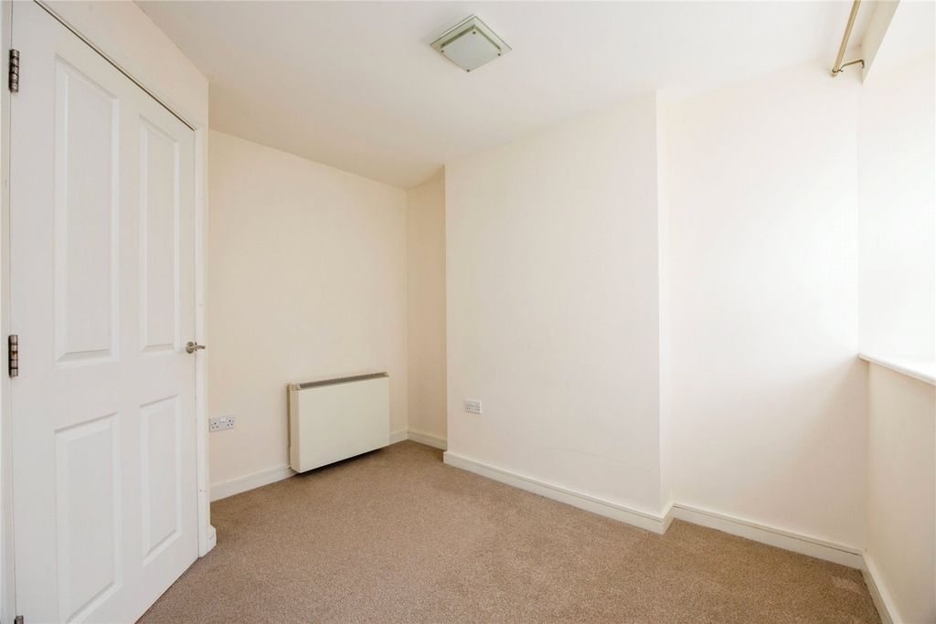 Additional image 12 of 2 bed flat for saleCrinnicks Hill, Bodmin, Cornwall PL31