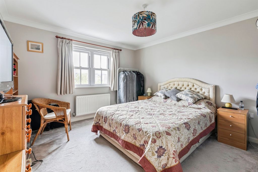 Additional image 8 of 6 bed detached house for saleApley Way, Lower Cambourne, Cambridge CB23