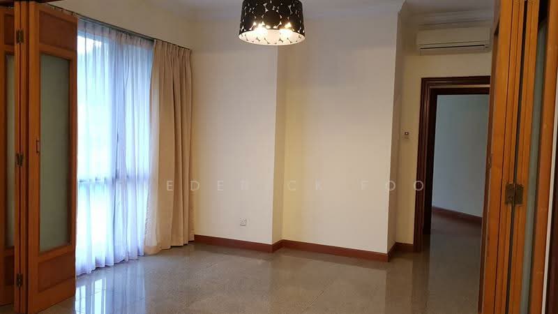 25A Hillview Avenue photo 2