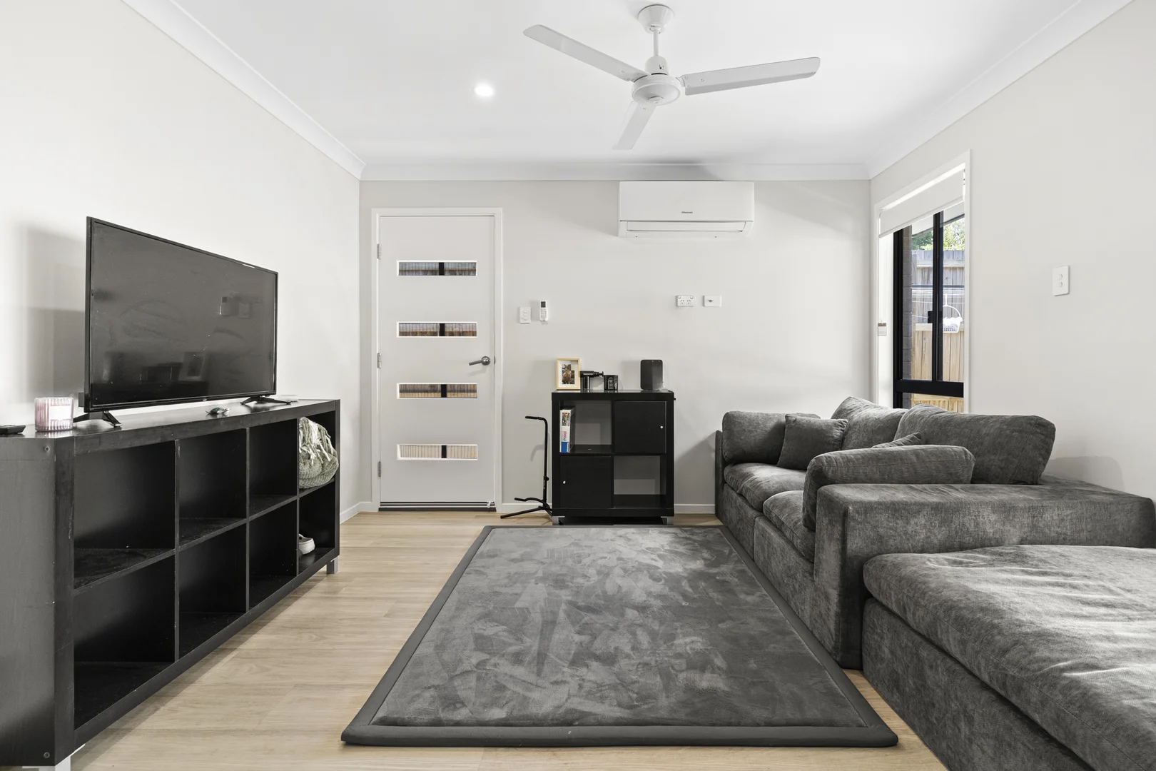 Additional image 3 of 1 & 2/18 Elm Avenue, Woodridge QLD 4114