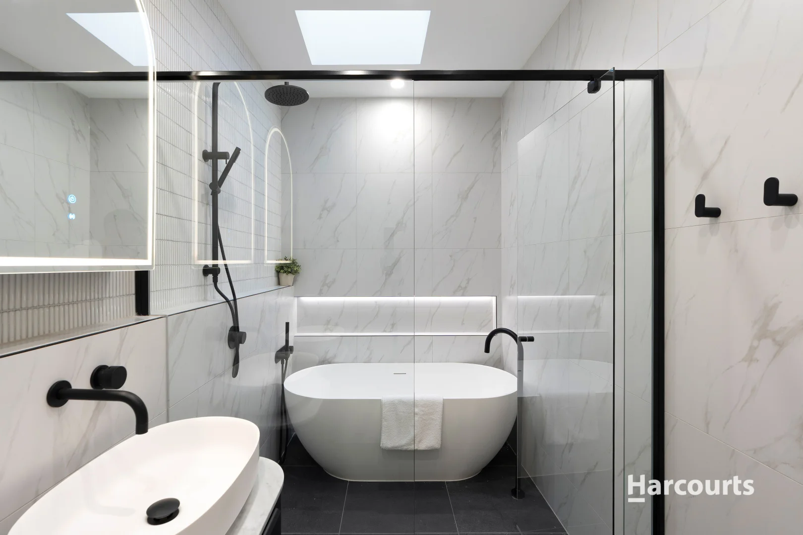Additional image 12 of 2/6-8 Saladin Avenue, Glen Waverley VIC 3150