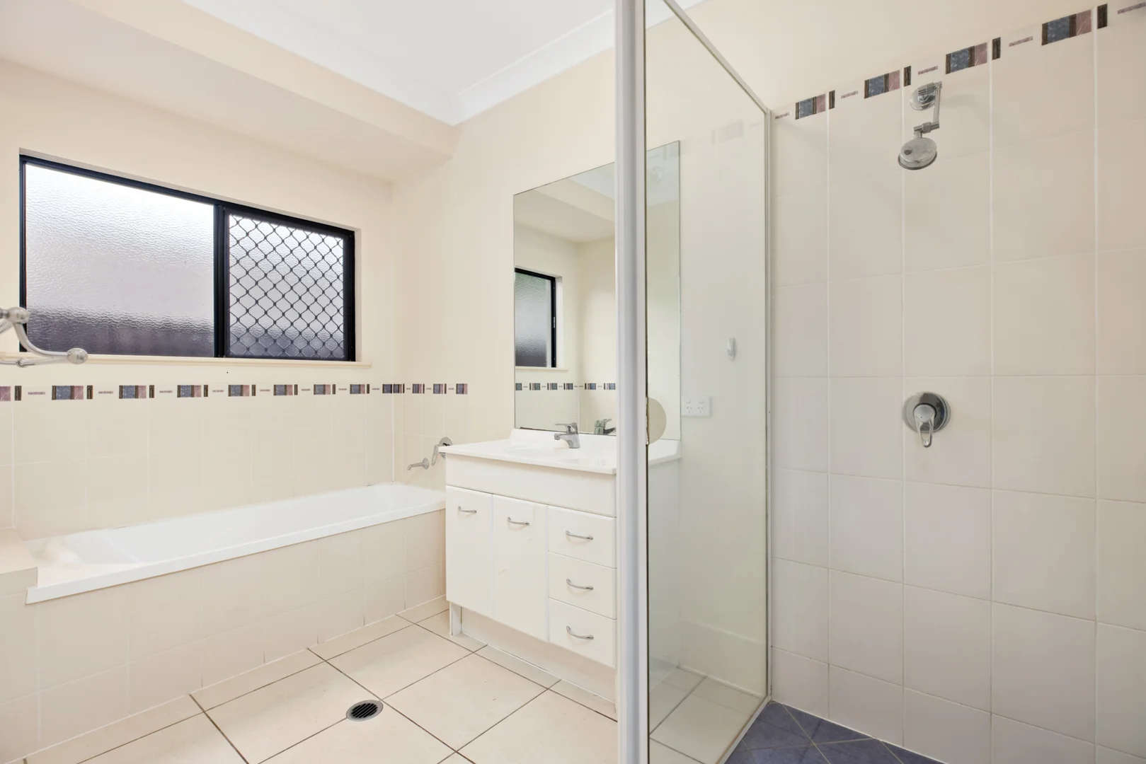 Additional image 8 of 17 Chesterfield Close, Brinsmead QLD 4870