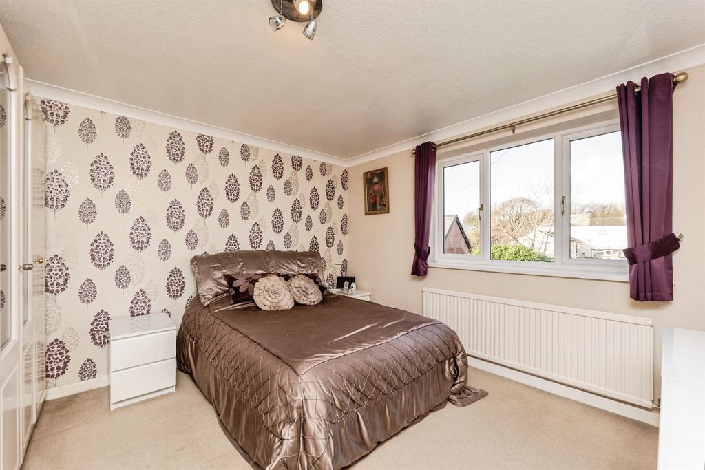 Additional image 12 of 5 bed detached house for saleBirstall Lane, Drighlington, Bradford BD11