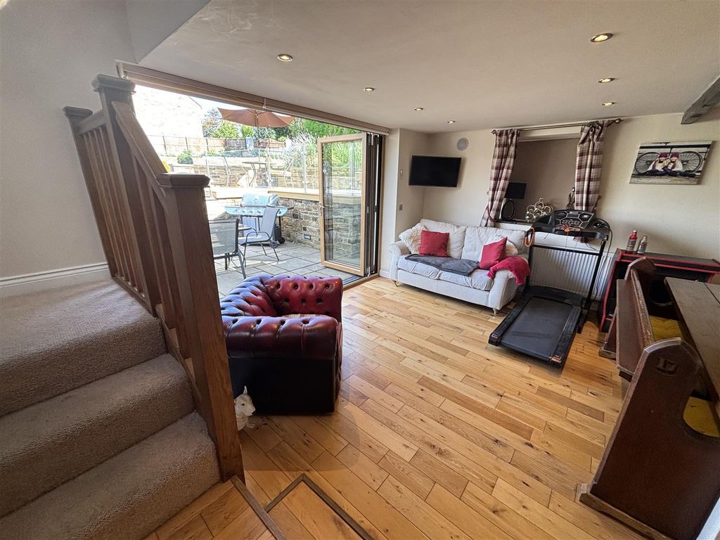 Additional image 6 of 5 bed detached house for saleNew Houses, Back Lyon Street, Queensbury BD13