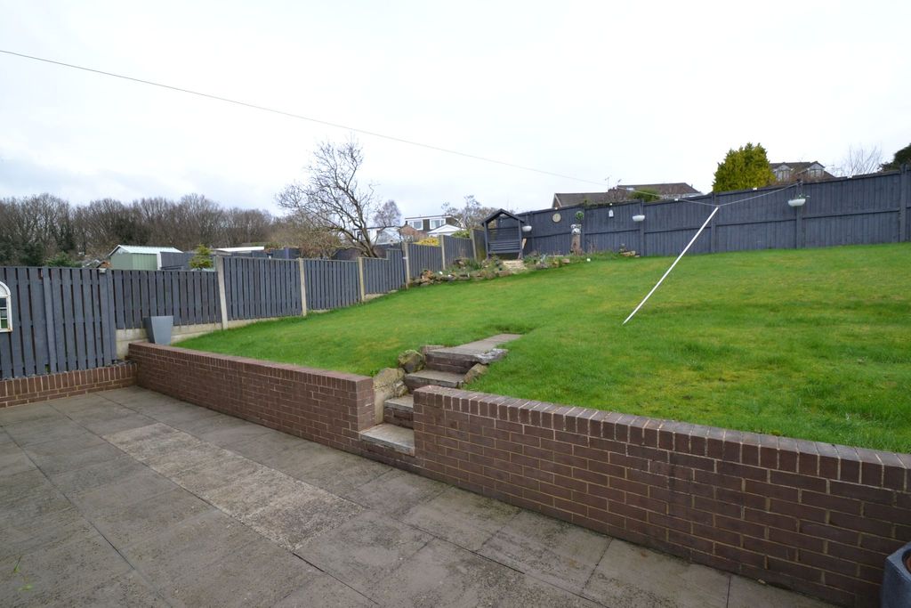 Additional image 17 of 3 bed chalet for saleBrackendale Avenue, Bradford BD10