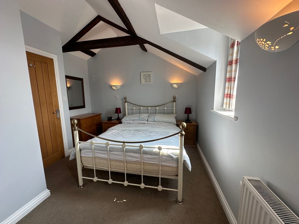 Additional image 8 of 2 bed flat for saleThe Granary - The Vicarage, Penally, Tenby, Pembrokeshire SA70