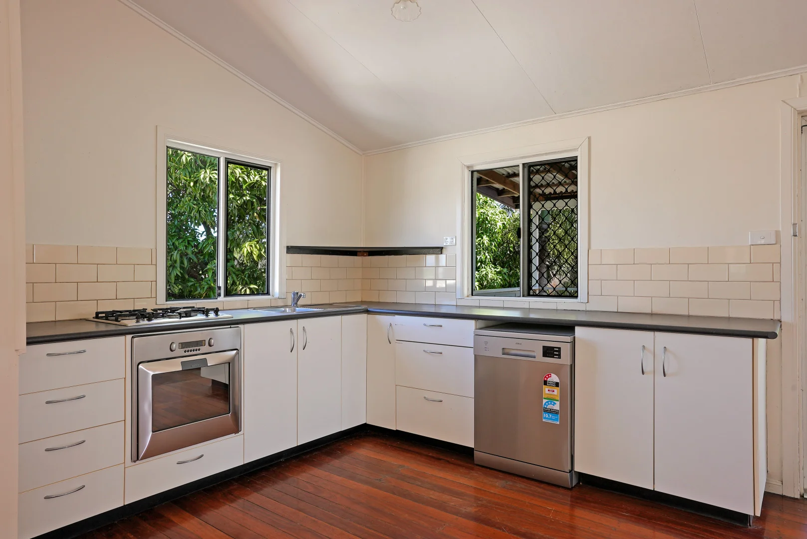 Additional image 4 of 50 Bell Street, South Townsville QLD 4810