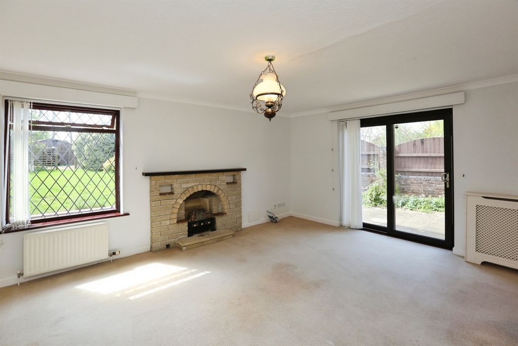 Additional image 2 of 3 bed detached bungalow for saleWildern Lane, Hedge End, Southampton SO30