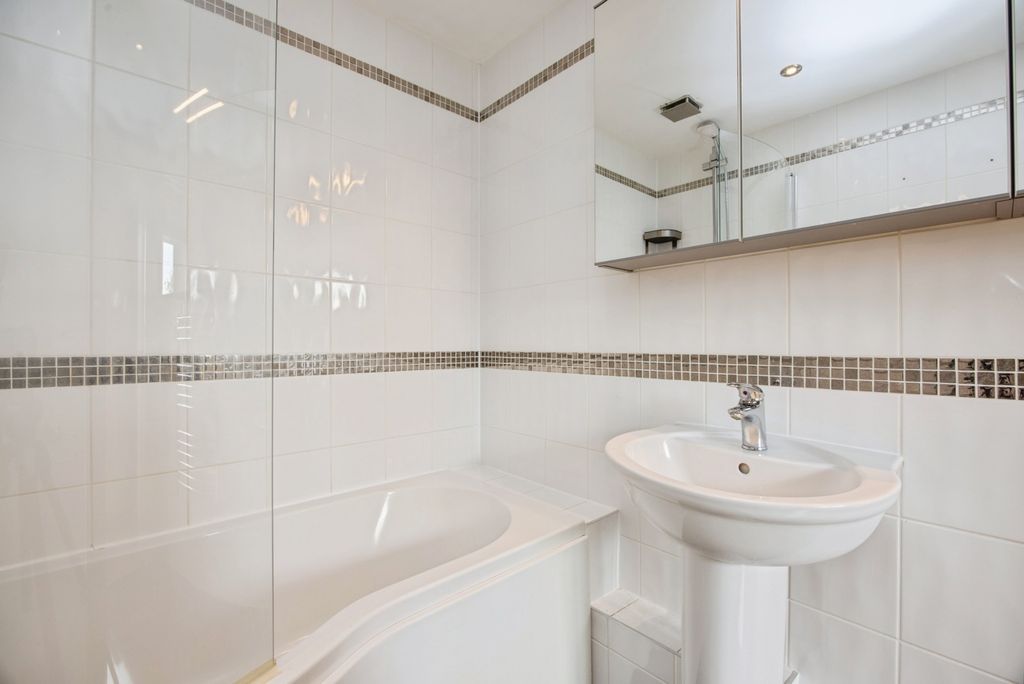 Additional image 11 of 1 bed flat for saleHigher Bore Street, Bodmin, Cornwall PL31
