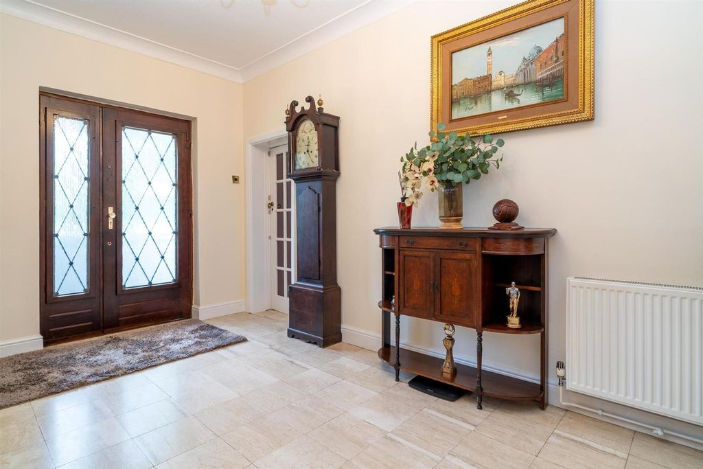 Additional image 9 of 6 bed detached house for saleAllum Lane, Elstree, Borehamwood WD6